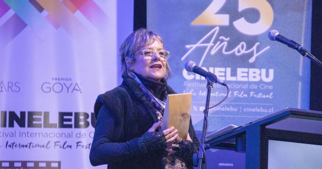 CINELEBU 2025: Roser Fort recibe premio y niños emocionan con 'Hijos del Mar'
