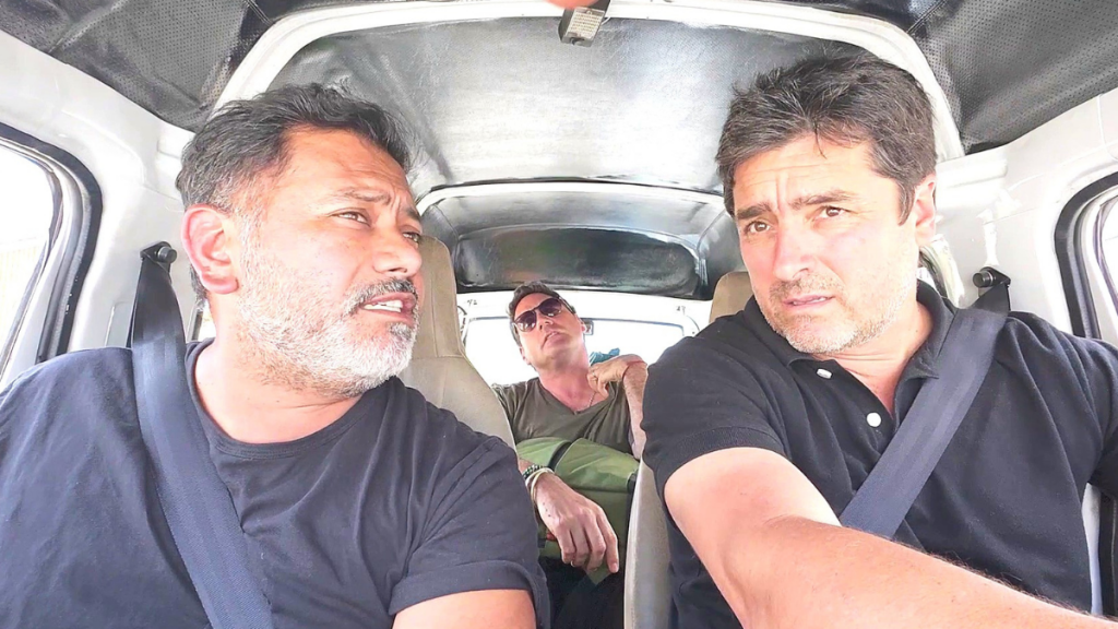 ¡Tensión y risas en “Socios por Chile”! El furgón sufre falla mecánica y Pancho, Jorge y Pedro quedan varados