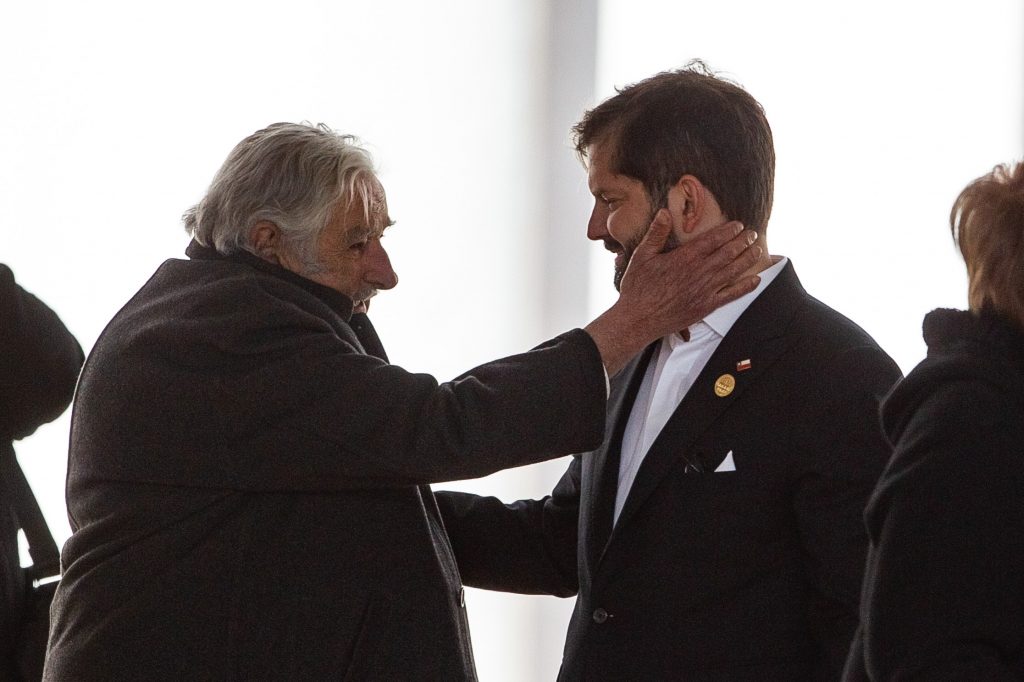 Presidente Boric despide a 