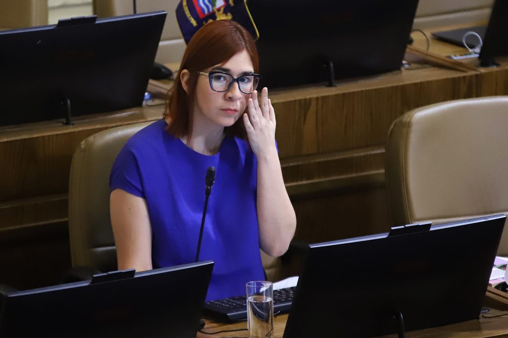 Caso Convenios: Formalizan a Catalina Pérez por tres delitos