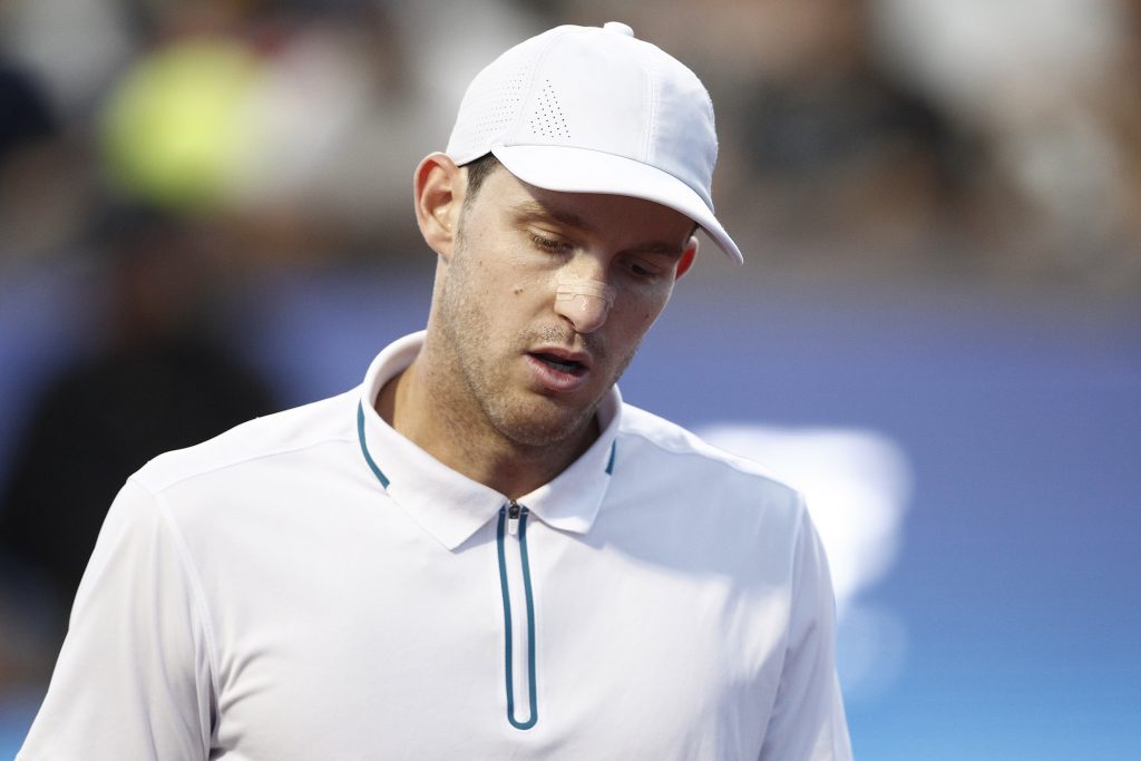 Sigue la maldición en Grand Slams: Nicolás Jarry cae ante Fils y se despide rápidamente de Roland Garros