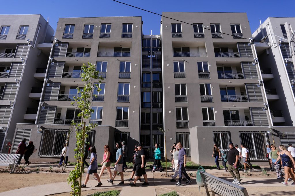 Minvu defiende el Plan de Emergencia Habitacional y rechaza críticas de parlamentarios UDI