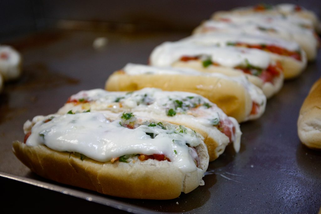 Del italiano al dinámico: los mejores completos chilenos para celebrar este sábado