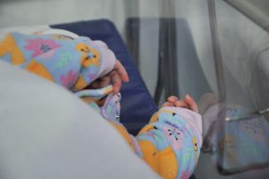 Justicia falla a favor de familias afectadas por intercambio de bebés en Coyhaique