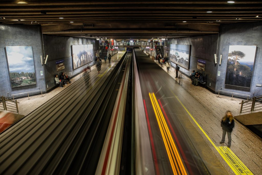Metro reporta nueva contingencia: Línea 1 tiene dos estaciones cerradas