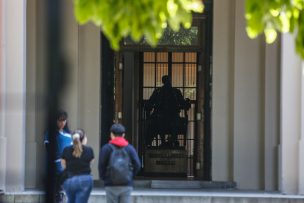 Más de 1,6 millones de personas tienen deudas educativas: Este es el plan de condonación que propone el Gobierno