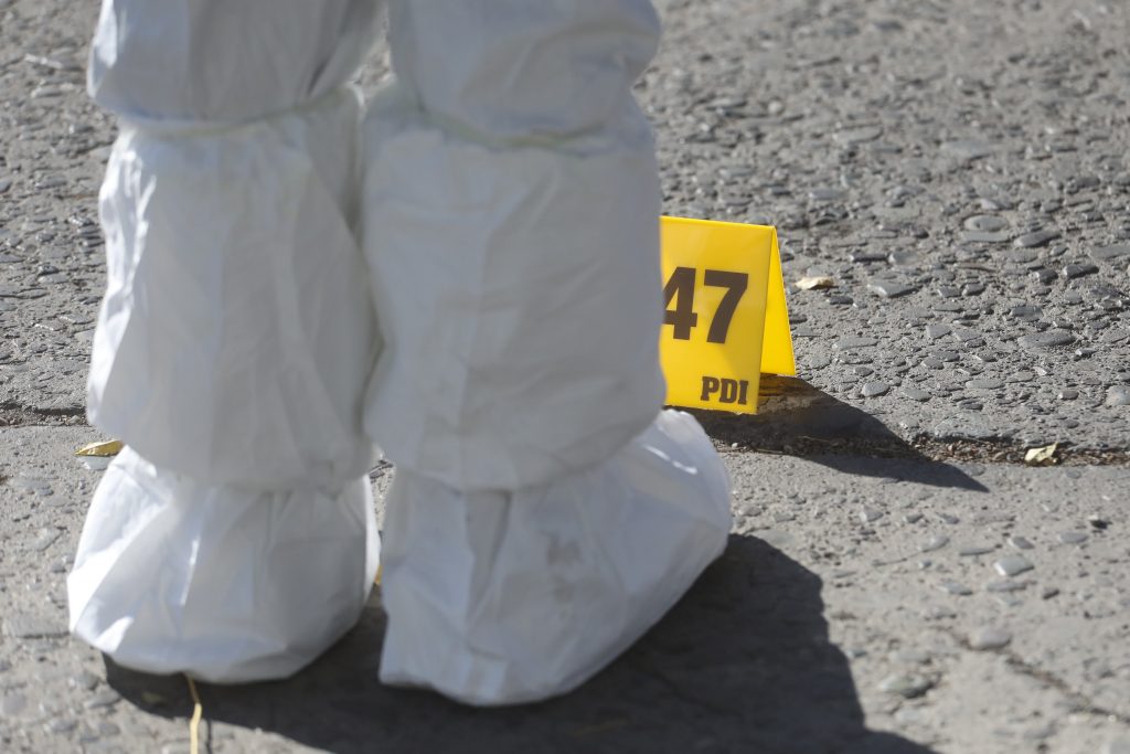 Grave ataque a balazos en motel de Coronel: Joven de 24 años fue hospitalizada