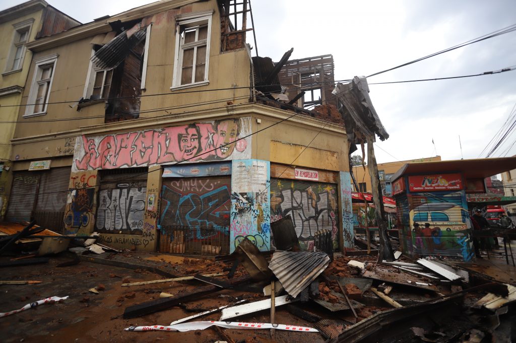 Prisión preventiva para acusado de incendio fatal en Valparaíso