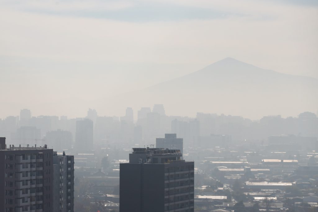 Alta contaminación obliga a decretar Alerta Ambiental en Santiago