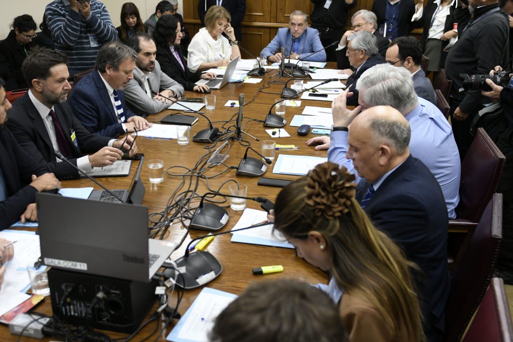 Comisión Mixta no logra unanimidad para reabrir la votación por fraccionamiento de la merluza