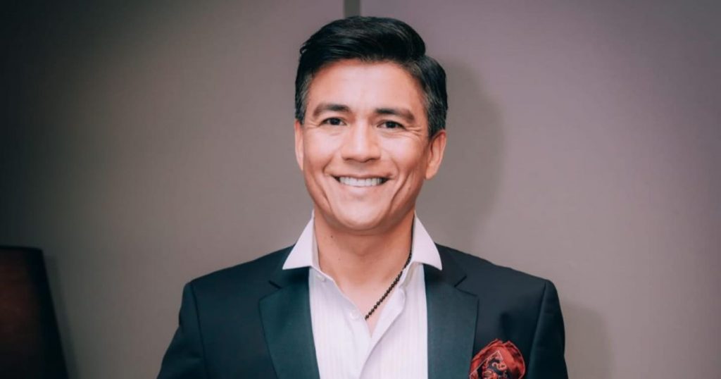 Américo lanza “15 años A Morir” con Vicentico y El Puma Rodríguez