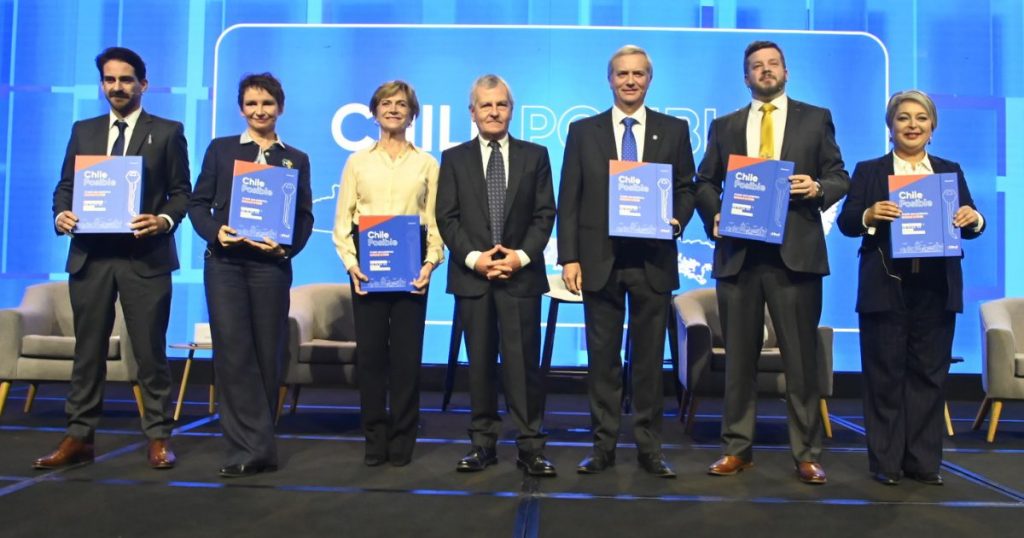 Semana de la Construcción reúne a candidatos presidenciales, autoridades y más de 700 asistentes diarios