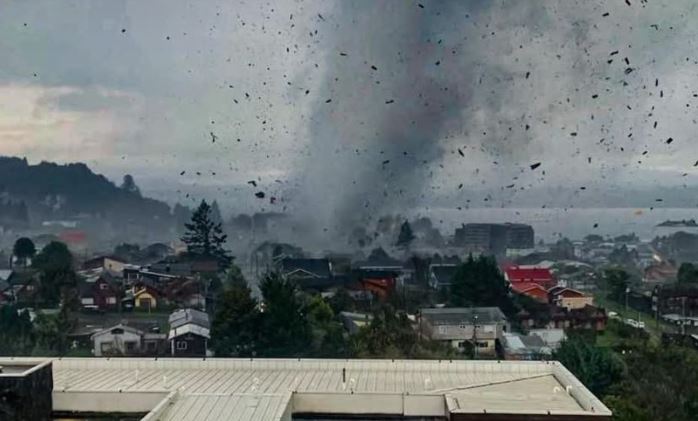 Los registros del paso de tornado que dejó personas heridas y graves daños en Puerto Varas