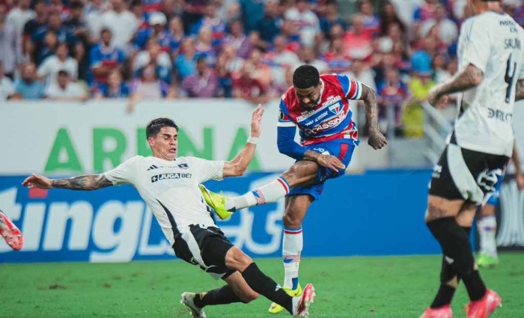 Papelón albo: Colo Colo sufre goleada ante Fortaleza y queda al borde de la eliminación en la Libertadores