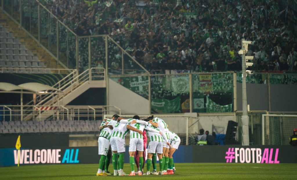 Pellegrini lleva al Betis a la final de la Conference League tras eliminar a la Fiorentina en un dramático alargue