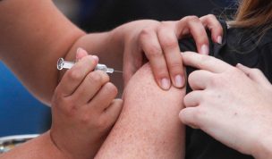 Minsal refuerza vacunación contra el sarampión: Revisa quiénes deben vacunarse