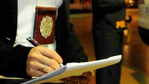 PDI Arica detuvo a prófugo de la justicia: se le imputan delitos de violación, abuso y usurpación de identidad