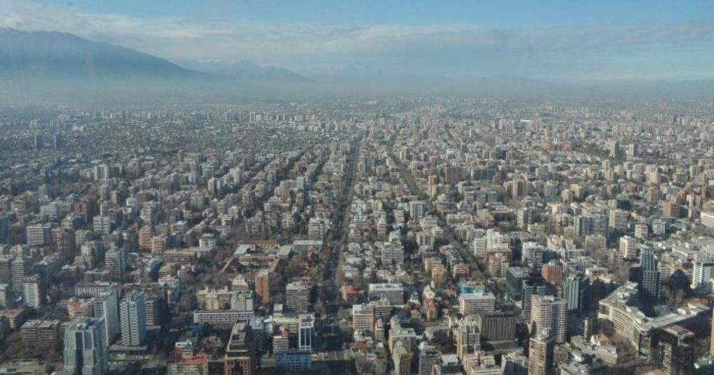 Declaran alerta ambiental este domingo en la RM: Conoce qué está prohibido hoy