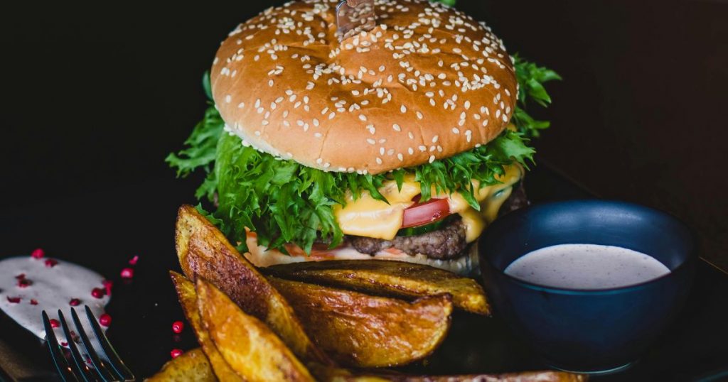 Día de la Hamburguesa 2025: su origen y los descuentos que podrás disfrutar este 28 de mayo