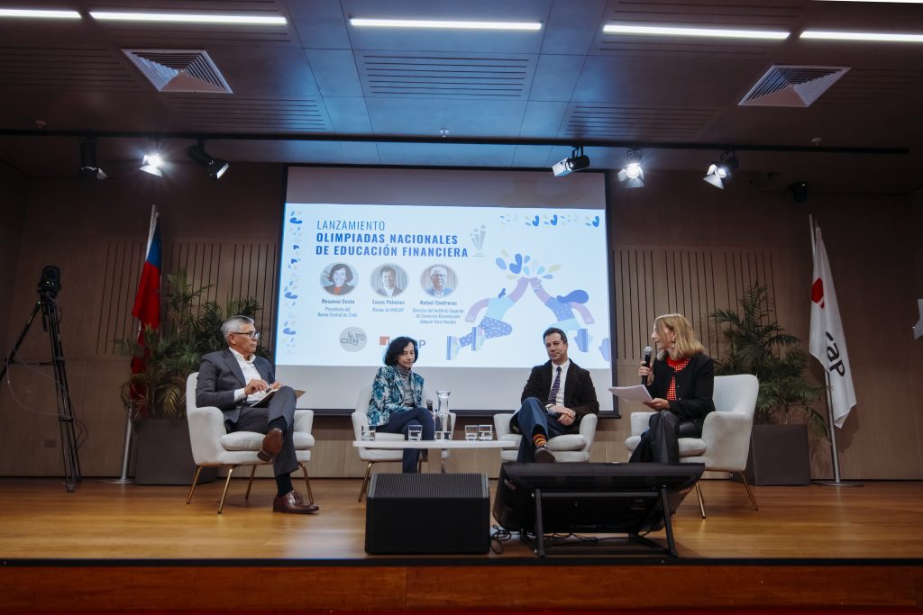 INACAP y Banco Central lanzan sus Olimpiadas Nacionales de Educación Financiera para los estudiantes de la Educación Media