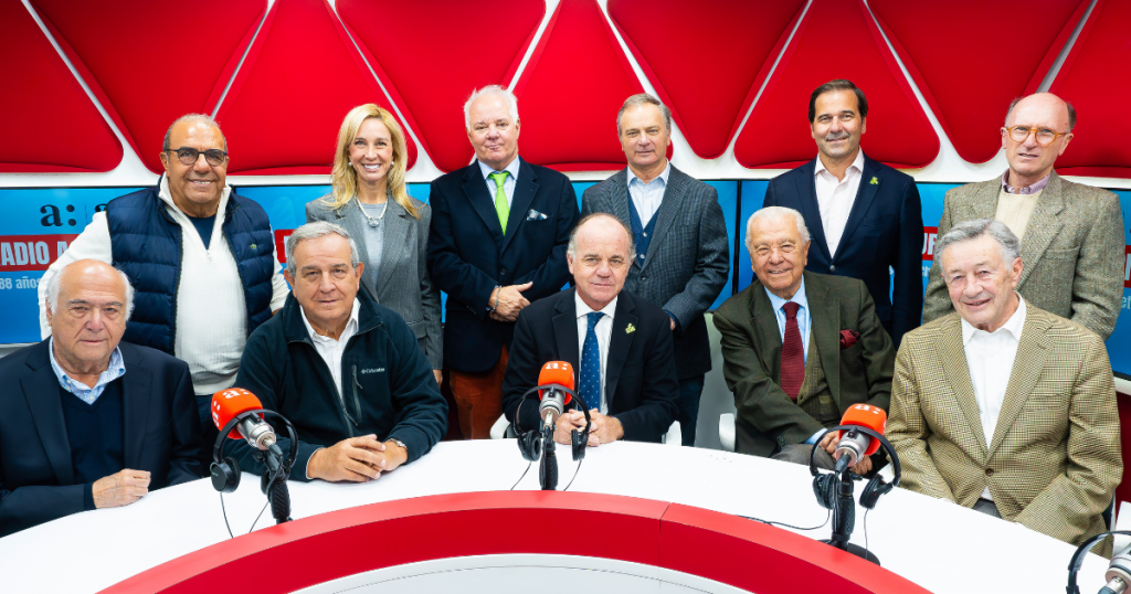 Histórico reencuentro en Radio Agricultura: exdirectores visitan la emisora tras años de trayectoria