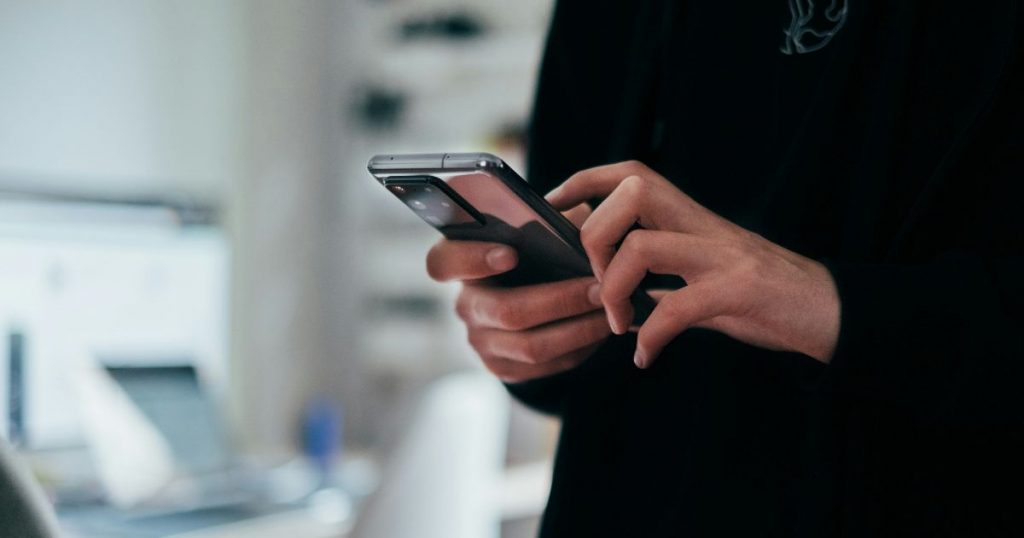 Guía definitiva para elegir el mejor celular con plan incluido en 2025