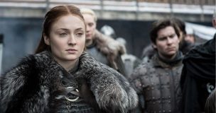 Irreconocible: Sophie Turner sorprende con brutal cambio físico para ser Lara Croft en “Tomb Raider”