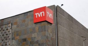 Expresidenta de TVN acusa errores administrativos y contradice a Vidal: