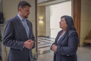Diputados piden citar al Mineduc por denuncias de exclusión en la Beca Presidente de la República