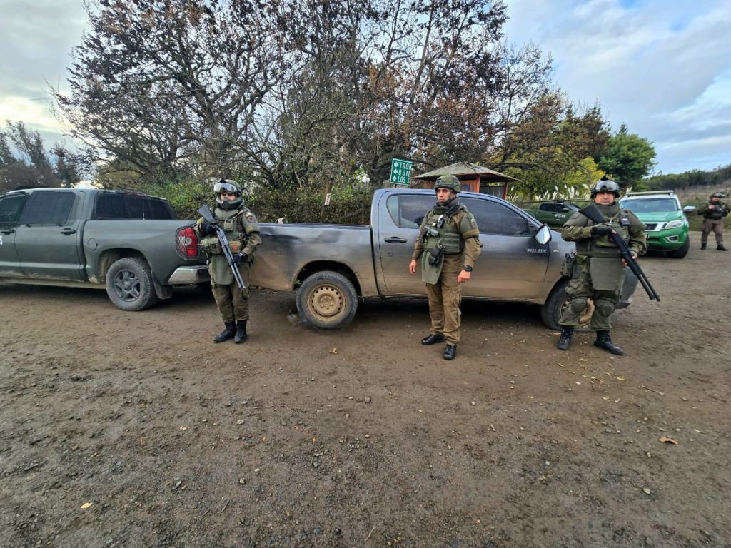 Los Sauces: Carabineros COP recuperan dos camionetas robadas por encapuchados
