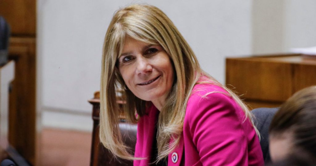 Ximena Rincón confirma su candidatura presidencial y se distancia de partidos 