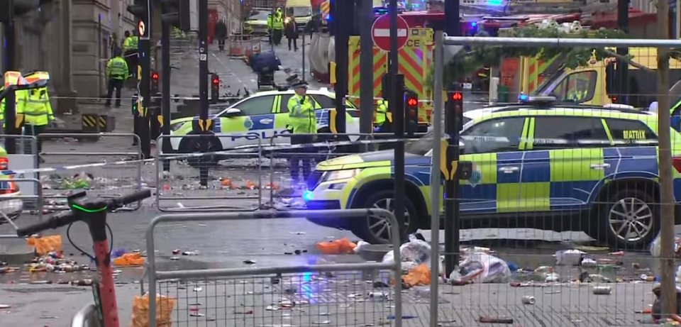 Liverpool: Conductor es detenido tras atropello masivo en medio del desfile de celebración por la Premier League