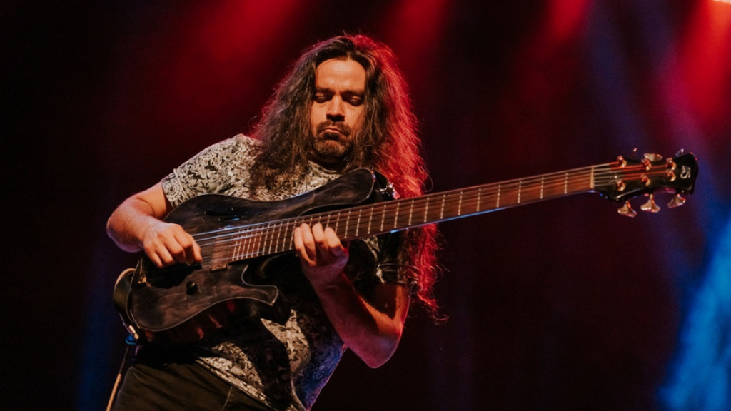 Christian Gálvez Acoustik Trío encenderá la noche con jazz puro en Gran Refugio