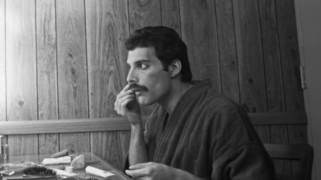 Escándalo y emoción: nueva biografía revela que Freddie Mercury habría tenido una hija secreta