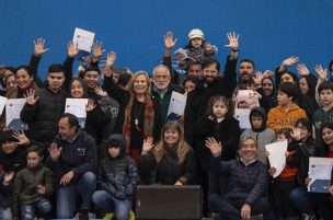 Minvu entrega subsidios habitacionales a sectores medios y anuncia nuevo llamado