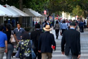 Empujado por la minería y servicios, economía avanza un 2,5% en abril