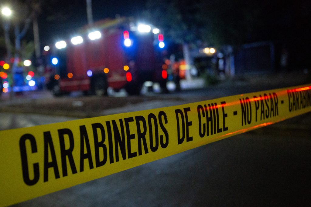 Accidente en La Pintana involucra cuatro vehículos: Un detenido y una lesionada grave