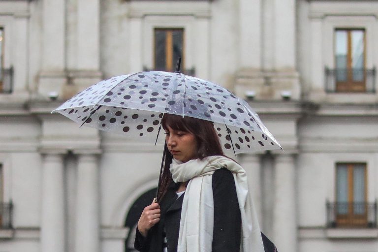 Nuevo sistema frontal: Meteorología emite alerta por fuertes ráfagas de viento en seis regiones
