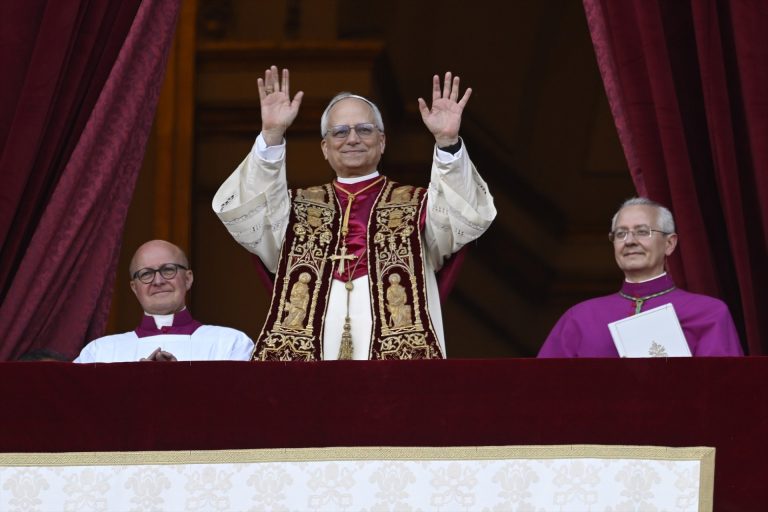 Papa León XIV pide detener la violencia entre Rusia y Ucrania y evitar ataques contra civiles