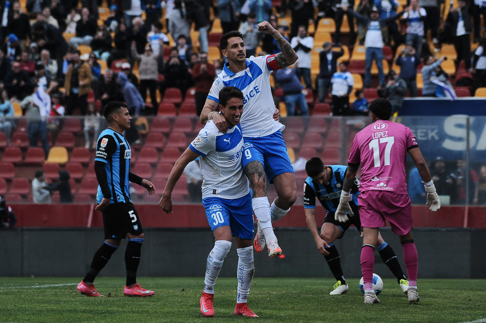 Universidad Católica vence a Huachipato y vuelve al triunfo en el Campeonato Nacional