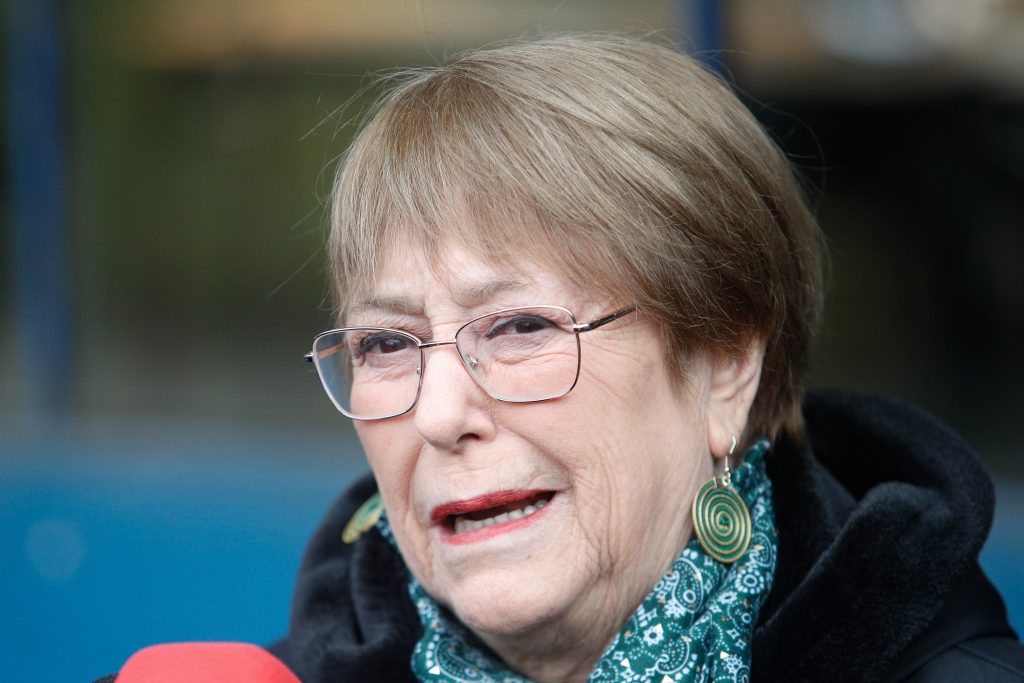 Bachelet tras votar en primarias: 