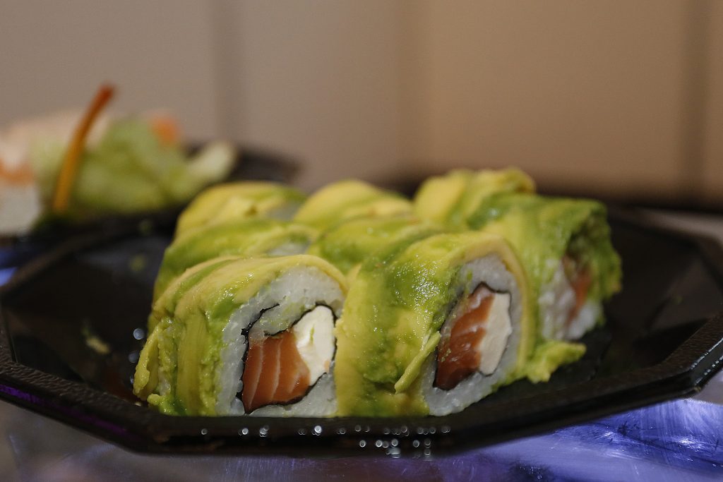 Celebra el Día del Sushi con estas tres recetas fáciles que puedes hacer en casa