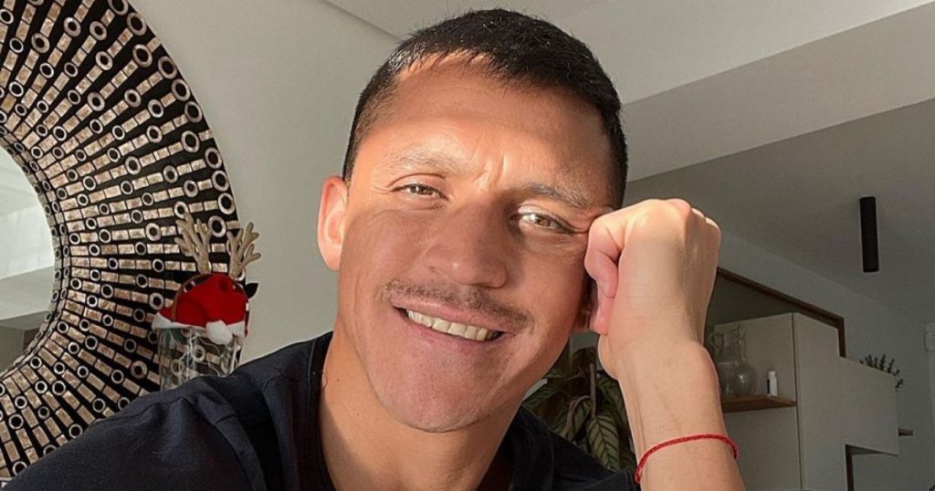 ¿Quién es? Aseguran que Alexis Sánchez tendría nueva pareja en su retorno a Chile