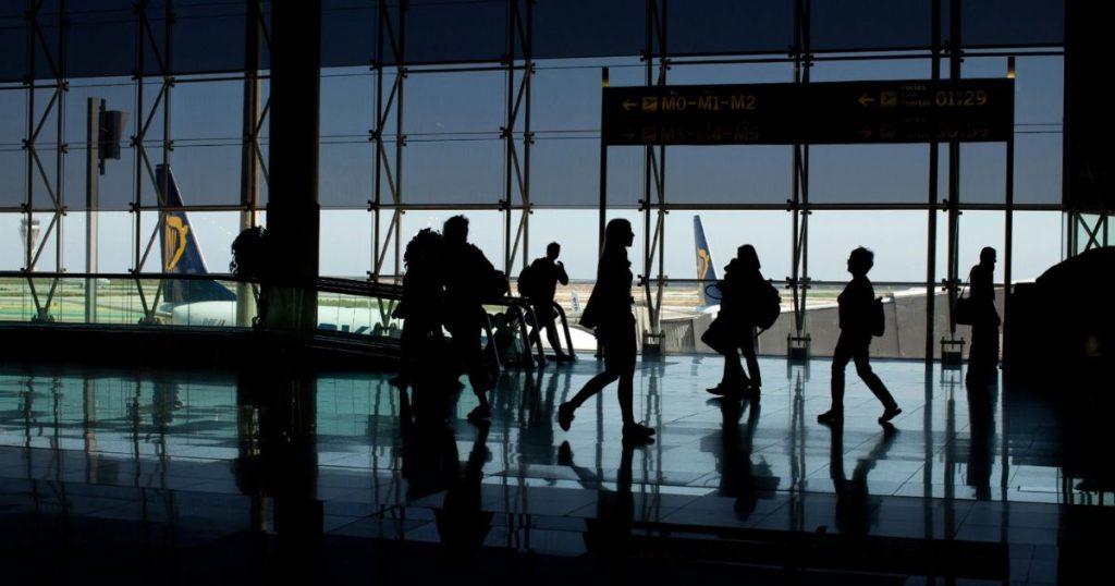 Argentina exigirá seguro médico obligatorio a turistas: ¿cómo afecta a los chilenos?