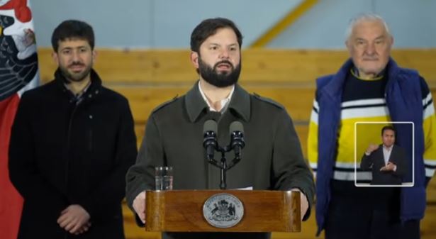 Primarias 2025: Presidente Boric vota en Punta Arenas y llama a la unidad del progresismo