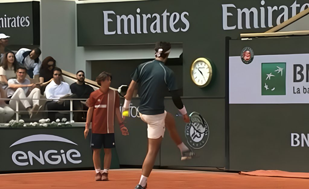 VIDEO | ¿Debió ser descalificado? El gesto de Musetti contra jueza en Roland Garros que genera polémica