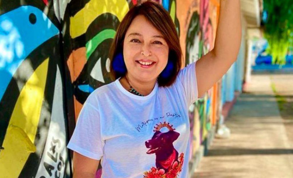 Jara reconoce error por polera del “perro matapacos”: “Fue una tontera de mi parte, nunca debí haberlo hecho”