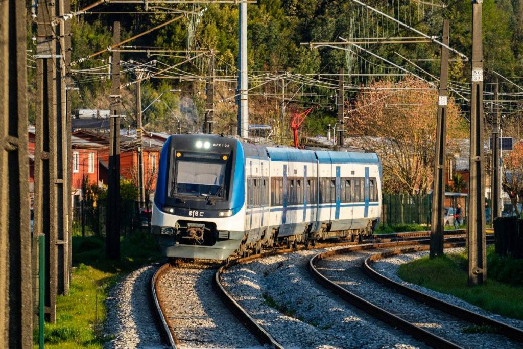 Tren directo de Santiago a Concepción: Se inician estudios de prefactibilidad para habilitar conexión