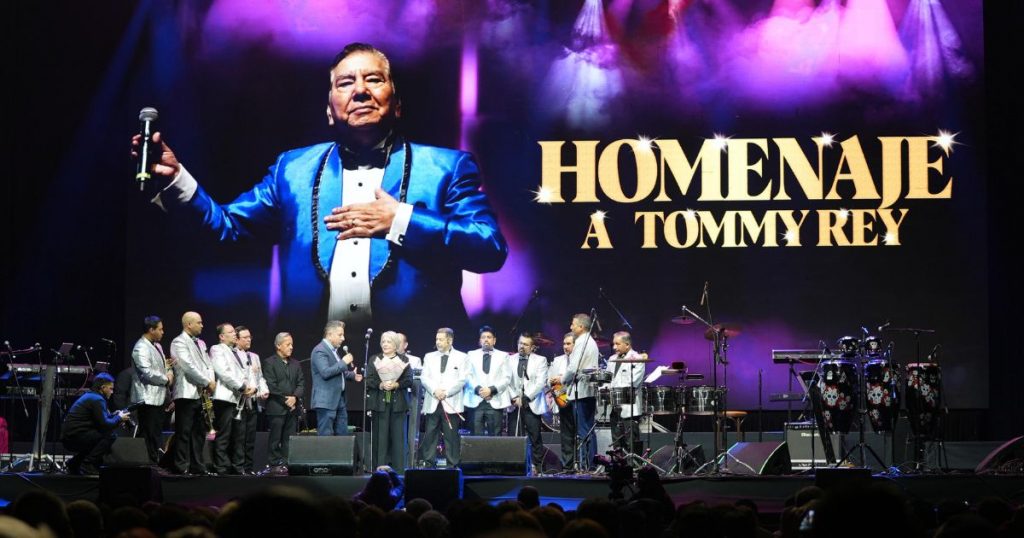 Homenaje a Tommy Rey emocionó en Arena Monticello: así se vivió el evento