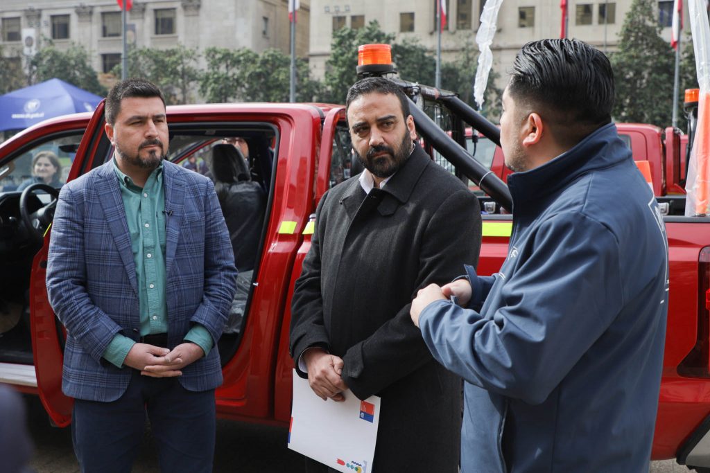 Dirección del Trabajo refuerza sus fiscalizaciones de terreno con nuevos vehículos 4x4, drones y teléfonos satelitales